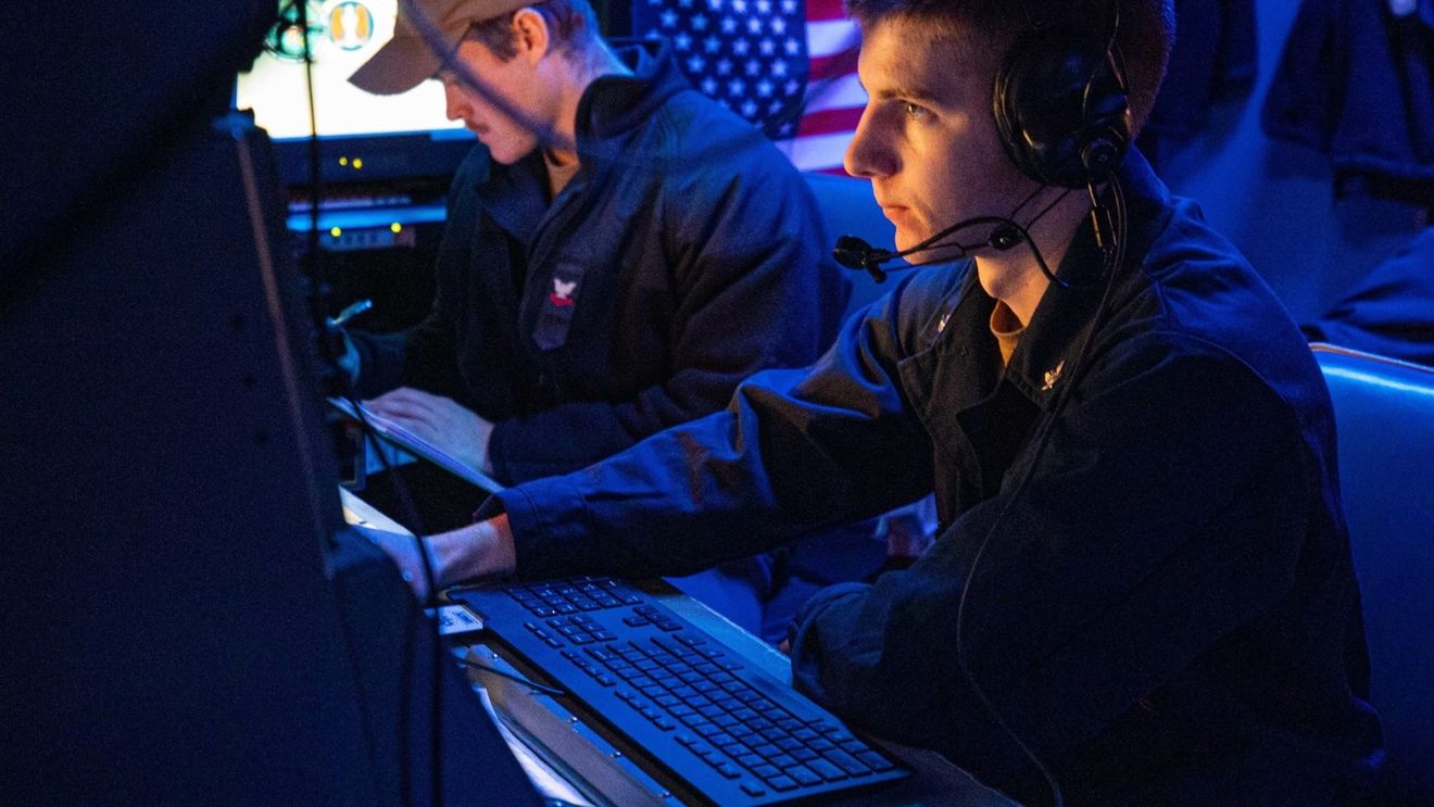 Presa americană: Grupul operativ International Maritime Security Construct finalizează exercițiul maritim cu sisteme fără pilot și inteligență artificială