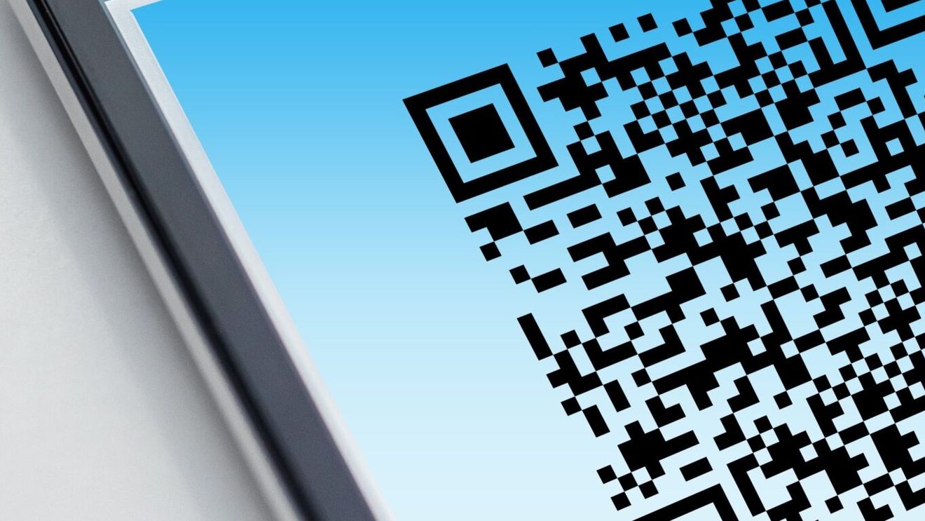Cel mai mic cod QR din lume, creat de fizicieni germani. Este de aproximativ șapte ori mai mic decât o celulă roșie din sângele uman