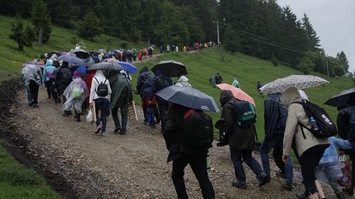 Primarul din Miercurea Ciuc solicită o soluţie ca pelerinii din ţară să poată participa la procesiunea de la Şumuleu Ciuc, de Rusaliile Catolice / Șefa Direcţiei de Sănătate anunță un posibil proiect pilot cu accesul persoanelor vaccinate
