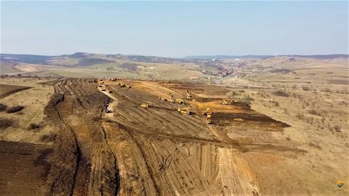 VIDEO Imagini în premieră de la startul lucrărilor pe Autostrada A3 Nădășelu-Zimbor-Poarta Sălajului. Asociația Pro Infrastructură: Lucrările vor dura minim 3 ani