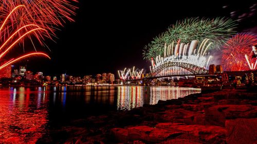 Spectacolul cu artificii de Revelion va avea loc la Sydney, în ciuda unui număr record de infectări în Australia