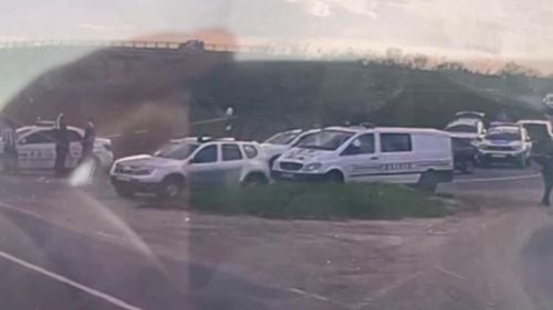 Cine ar fi femeia al cărei cadavru tranșat a fost descoperit pe marginea autostrăzii A1