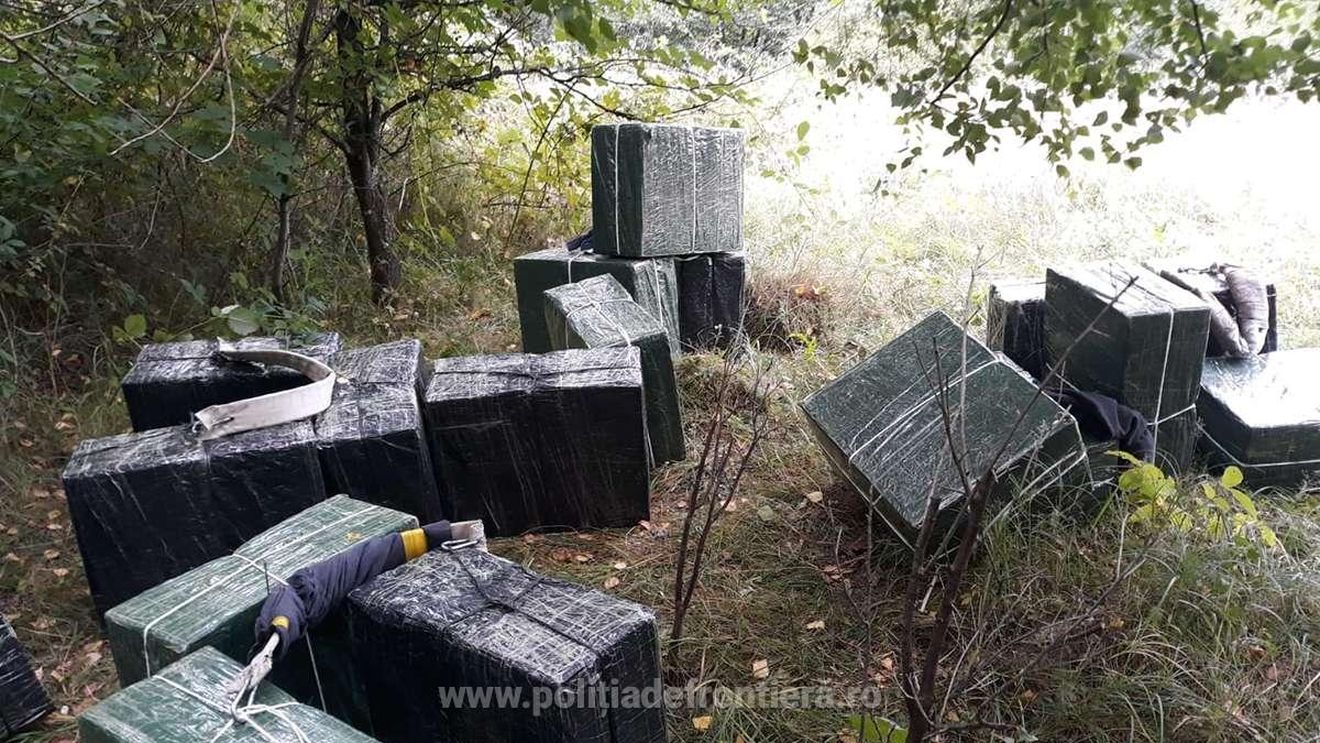 Războiul nu oprește contrabanda cu țigări / Peste 10 mii de pachete, descoperite de poliţiştii de frontieră suceveni