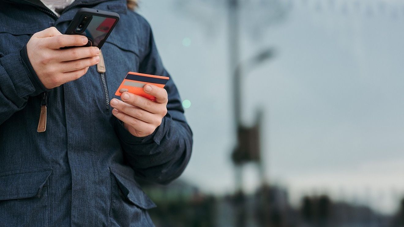 Încasări mai mari cu 10% din taxe și impozite locale la Timișoara, față de anul trecut / Una din 3 persoane a achitat online