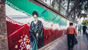 Iranul restabileşte parţial accesul la internet