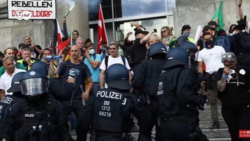 Autorităţile germane au întărit securitatea în jurul Reichstagului după ocuparea Capitoliului / Unii aleşi se tem de acţiuni violente generate de extremnişti de dreapta şi coronasceptici