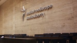 Rusia interzice postul Radio Europa Liberă finanţat de Statele Unite încă din timpul războiului rece