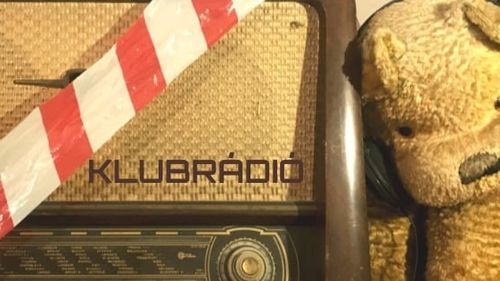 Uniunea Europeană cere Ungariei ”să ia măsuri urgente” pentru a permite funcţionarea în continuare a postului de radio independent Klubradio, lăsat fără posibilitatea de a emite