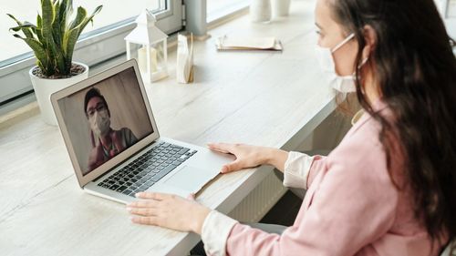 Homeoffice, sweet homeoffice? Avantaje şi dezavantaje ale lucratului de acasă