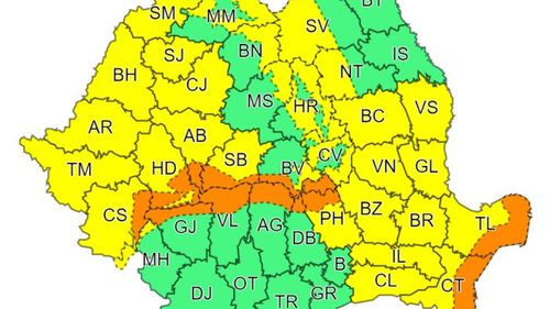 ANM a emis 5 avertizări de vreme rea / Cod portocaliu pentru viscol puternic / ”Este posibil sa fie luată inclusiv decizia de a se restricționa (închide) circulația rutieră pe anumite sectoare de drum”