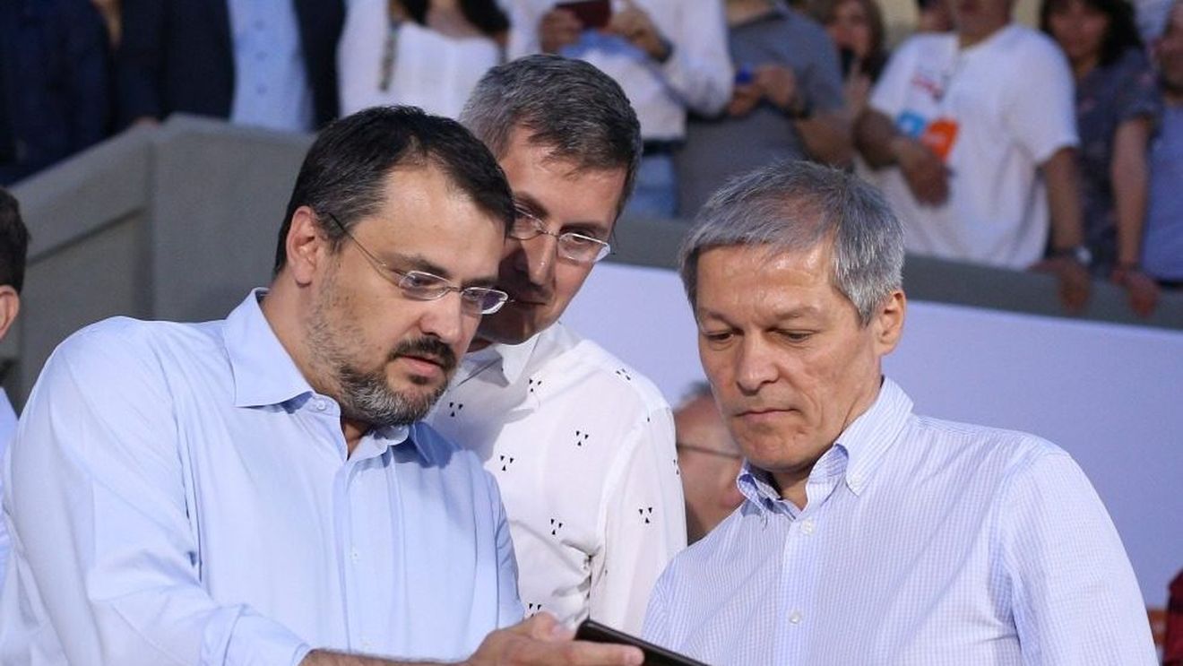 OFICIAL Dacian Cioloș a demisionat din USR, alături de alți patru europarlamentari. Ei lansează Partidul REPER