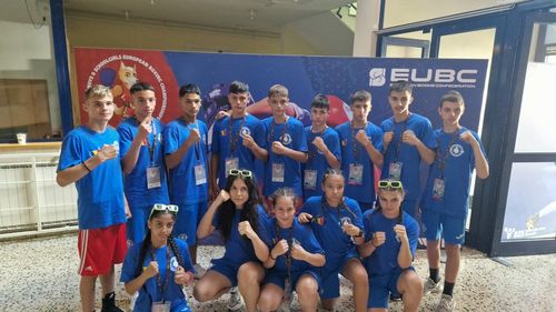 Marian Adrian Chiriţă şi Florin-Nelu Ulmeanu vor lupta pentru aur la Campionatele Europene de box pentru cadeţi, la Maribor