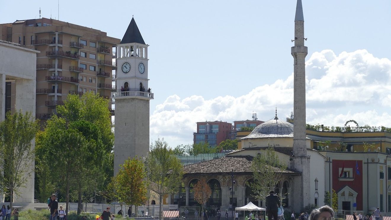 Preşedinţia ungară a UE anunţă deschiderea primelor capitole din negocierile de aderare cu Albania