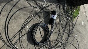 Lucrările de reabilitare făcute de Primăria Focșani pe mai multe străzi au tăiat comunicarea instituțiilor cu STS, acuză administratorul județului Vrancea