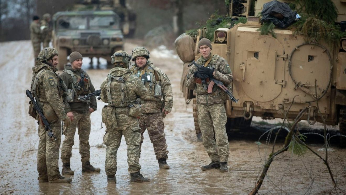 Ucraina anunță că a reușit să respingă un atac nocturn al militarilor ruși, pe o arteră importantă din Kiev