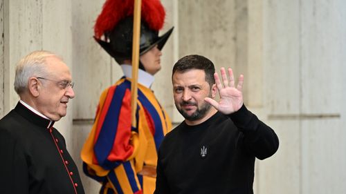 VIDEO Președintele Zelenski a scris pe Twitter după întâlnirea cu Papa Francisc: ”I-am cerut să condamne crimele din Ucraina. Nu poate exista egalitate între victimă și agresor”