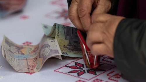 Pîslaru: Am încărcat cardurile sociale pentru cei peste 1 milion de beneficiari ai programului Sprijin pentru România