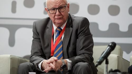 SURSE Premierul Dăncilă a decis retragerea lui Ioan Mircea Pașcu, propus comisar european fără portofoliu pentru câteva săptămâni/ Pașcu ar fi urmat să fie audiat azi în Parlamentul European