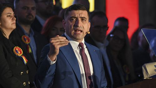 George Simion, după vandalizarea sediului central al AUR: Cer oficial SPP protecţie pentru mine, familia mea şi colegii din conducerea partidului / Instituţiile de forţă din Bucureşti discriminează opoziţia politică