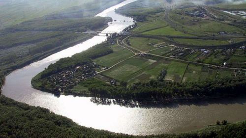 Avertizări Cod portocaliu de inundaţii pentru râurile mici din judeţele Botoşani, Sălaj şi Gorj