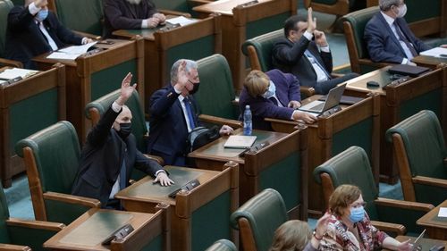 Proiectul privind pensiile speciale, pe ordinea de zi a plenului de miercuri al Senatului