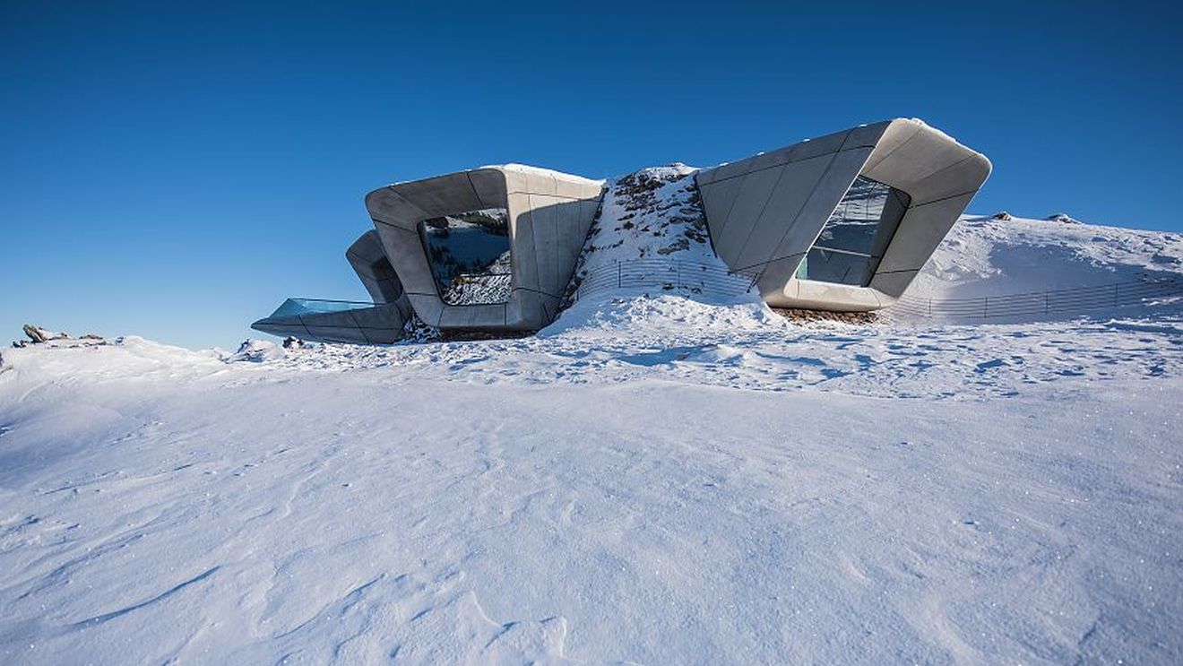 Muntele devine muzeu într-o veche stație de telecabină. Legendarul Reinhold Messner deschide al șaptelea muzeu la mare altitudine, în Dolomiți