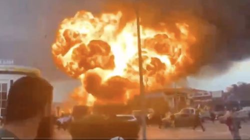 Incendiu puternic la un depozit de combustibil de la baza de bombardiere strategice Engels din Rusia în urma unui atac ucrainean cu drone