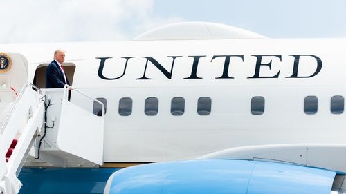 Trump anunță reimpunerea taxelor vamale la aluminiu din Canada