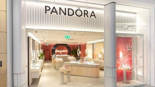 Pandora, Puma şi Hugo Boss avertizează: tarifele impuse de Trump vor duce la scumpirea prețurilor