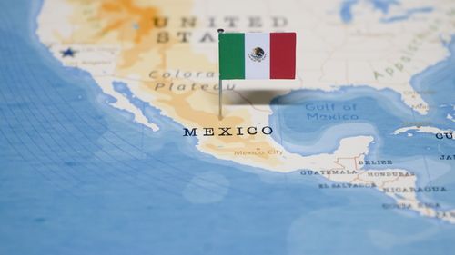 56 de cadavre descoperite în gropi comune în Mexic