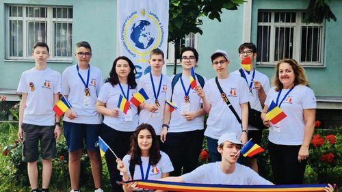 România, pe prima poziţie la Olimpiada Europeană de Geografie: Patru medalii de aur, trei de argint şi una de bronz