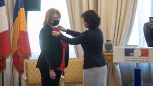Salariul mediu net a ajuns la 5.079 lei în decembrie 2023, cu 15% mai mare decât în decembrie 2022 / Real, ajustat cu inflația, câștigul salarial a fost cu 8% mai mare decât anul precedent