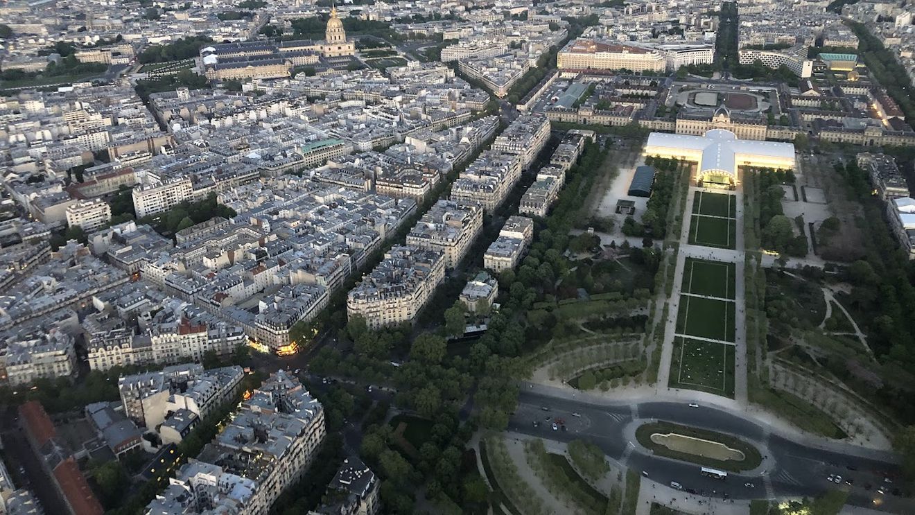 Avertizare MAE pentru românii care călătoresc  în Franța: Greva controlorilor aerieni perturbă activitatea pe aeroportul Paris-Beauvais