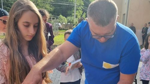 Început de an într-o școală de munte din Alba, cu doar 10 elevi: ”Acolo am întâlnit o fetiță care a luat locul I pe județ și 12 pe țară la Olimpiada Satelor la Matematică”