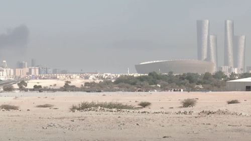 VIDEO Incendiu la o clădire aflată în construcţie, în Qatar, în apropierea stadionului din Lusail, pe care joacă sâmbătă seara Argentina cu Mexicul