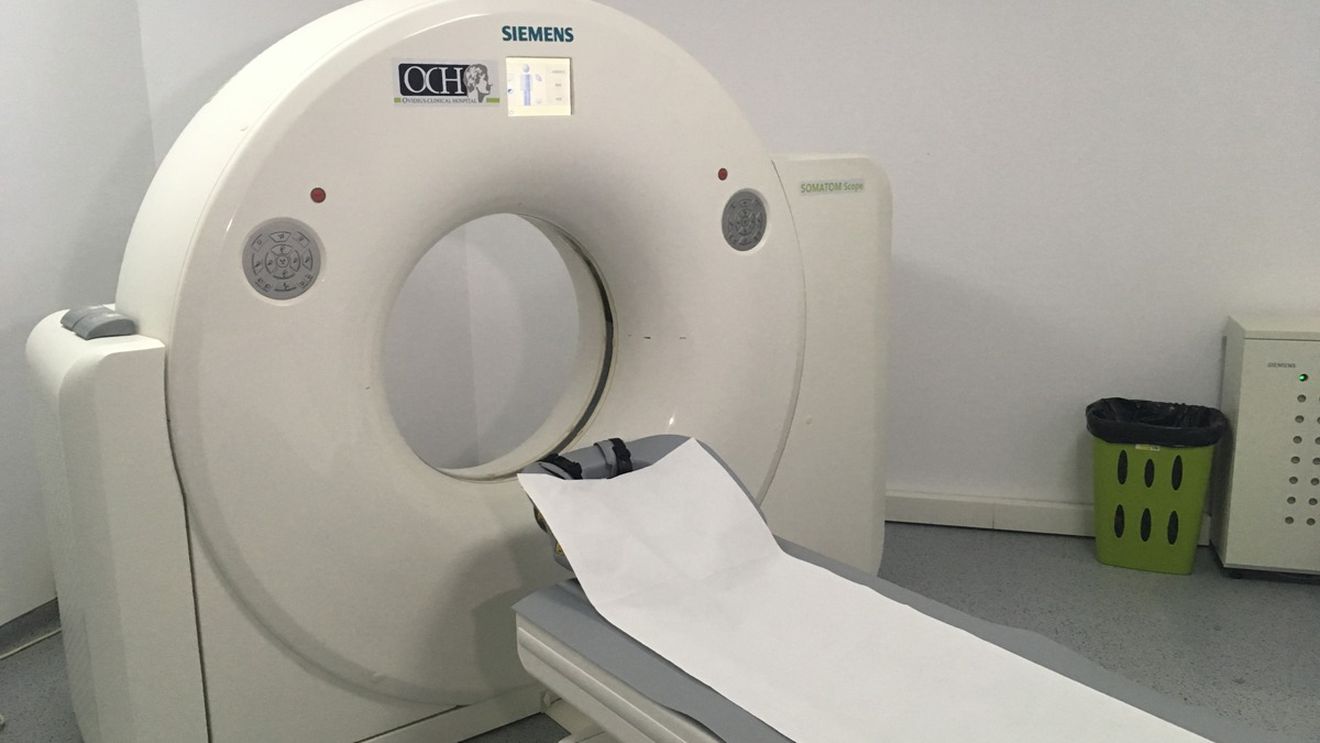 „Computerul Tomograf este la fel de eficient ca și testele de tip PCR în depistarea Covid-19”. Raed Arafat susține că în perioada următoare va crește numărul de testări