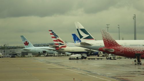 Peste 800 de zboruri au fost anulate în Statele Unite într-o reducere „fără precedent” a traficului din cauza paraliziei bugetare