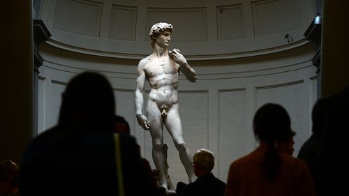 Scandal la o școală din SUA, după ce elevilor li s-a prezentat, la o lecție de artă renascentistă, statuia David a lui Michelangelo/ Unul dintre părinți a acuzat expunerea la pornografie, directorul a demisionat