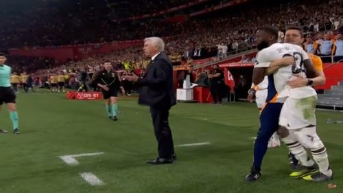 Ce suspendare riscă Antonio Rudiger după ce a aruncat cu un obiect spre arbitrul din finala Cupei Regelui