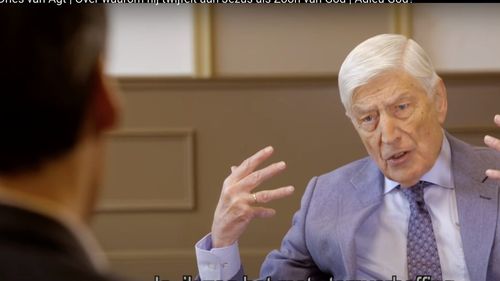 Un fost premier al Olandei a murit mână în mână cu soţia sa, printr-o dublă eutanasiere