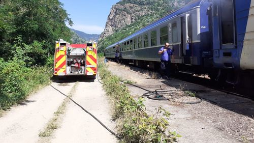 Trafic feroviar blocat pe Magistrala 400, în Harghita, unde locomotiva unui tren de călători s-a defectat