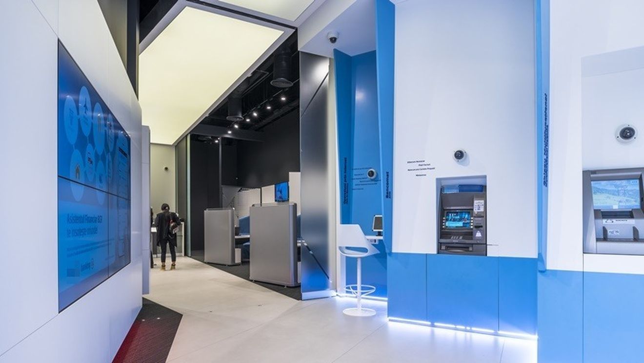 BCR va permite retragerea euro de la bancomate