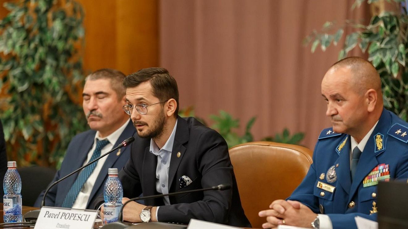 UPDATE: Deputatul PNL Pavel Popescu și-a anunțat demisia din Parlament după ce a fost numit vicepreședinte la arbitrul pieței telecom / USR atacă la Curtea Constituțională numirea acestuia