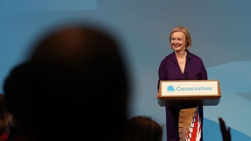 Fostul prim-ministru britanic Liz Truss își pierde locul de deputat
