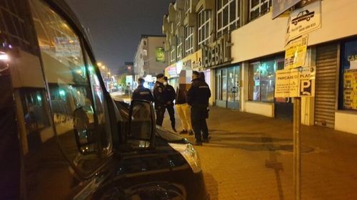Botez la care participau 20 de persoane, oprit de poliţiştii din Ploiești  / Administratorul localului a fost amendat