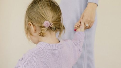 Cazul fetiţei de 5 ani supusă unui transplant hepatic la Institutul Fundeni/ Medic: Nu a fost o insuficienţă hepatică de cauză misterioasă, fetiţa avea un ficat cirotic