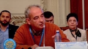 VIDEO Traian Ungureanu, fost jurnalist și europarlamentar, vorbitor la conferința AUR: ”UE pierde în fiecare zi războiul ruso-american din Ucraina” / ”Misiunea noastră este de a readuce cultura europeană acolo de unde a fost izgonită”