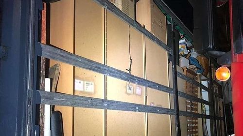 Poliţia de Frontieră: Peste 35 de tone de deşeuri, oprite la intrarea în România