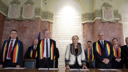 Creșterile de salarii pentru profesori promise de Guvern – Termene de aplicare: 25% de la 1 ianuarie 2019 și restul în 2020