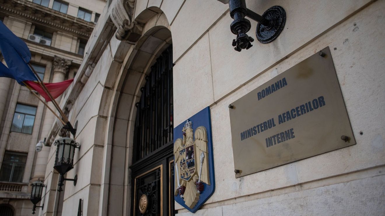 Fake-news care anunţă decesul premierului Ilie Bolojan într-un accident rutier, combătut de către Ministerul de Interne: Premierul NU a fost implicat în niciun accident rutier, iar aceste postări au ca scop dezinformarea şi manipularea cetăţenilor români